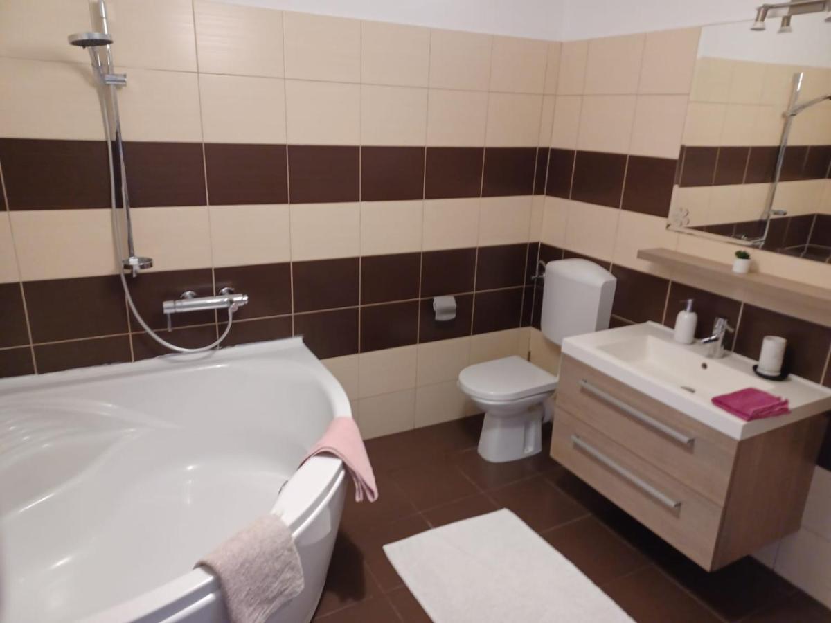 Lara Apartment Solin Room photo