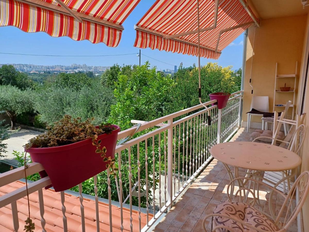 Lara Apartment Solin Exterior photo