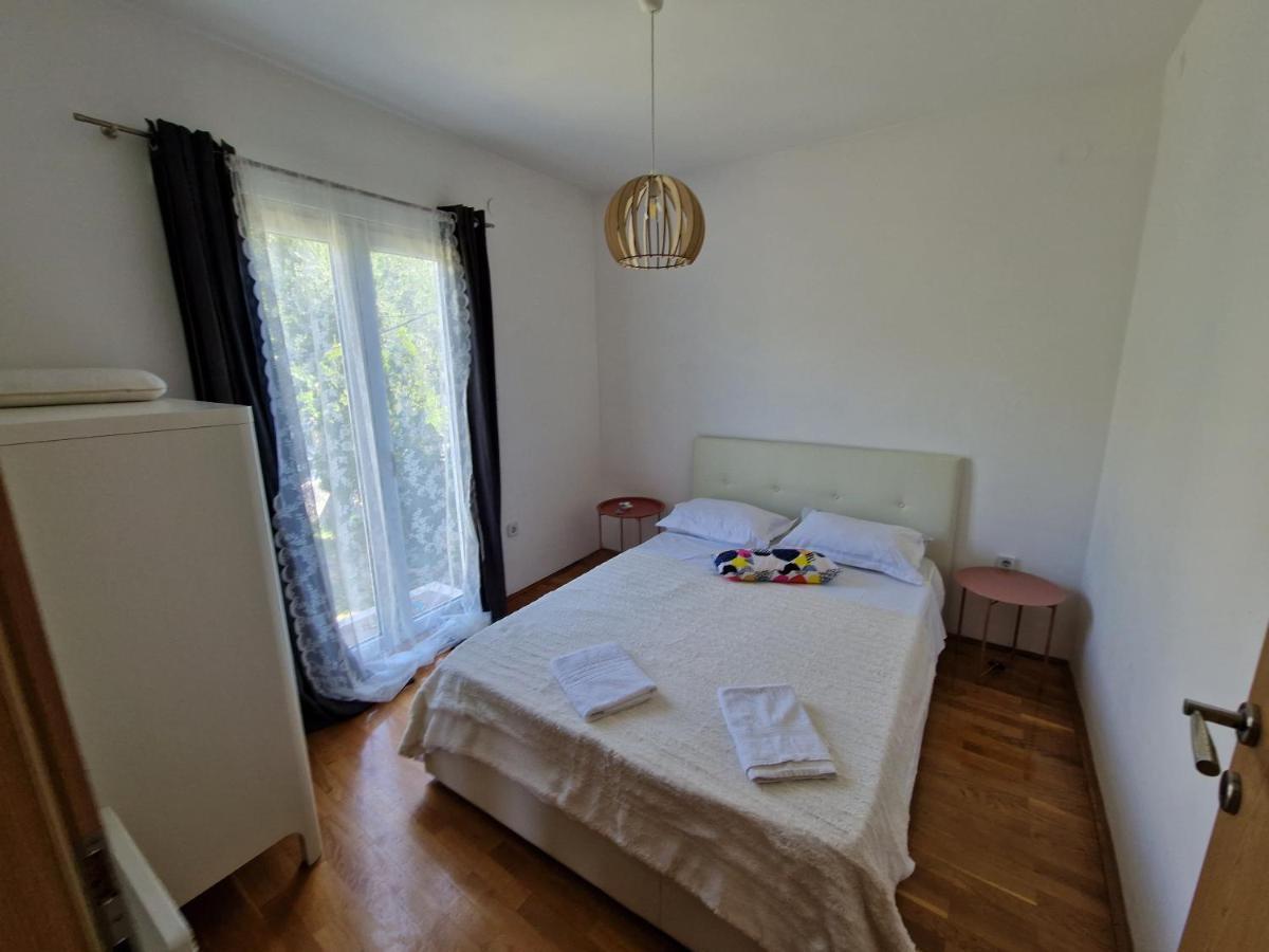 Lara Apartment Solin Exterior photo